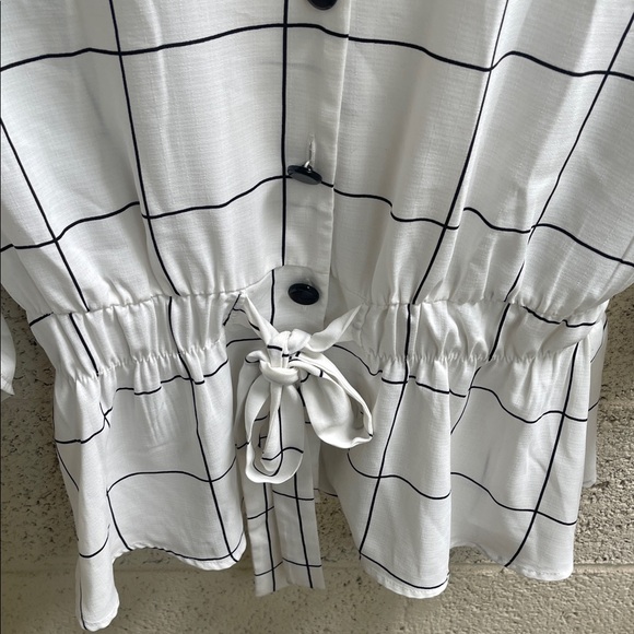 Sweet Rain White Windowpane Button-Front Drawstring Shirt - Picture 4 of 5